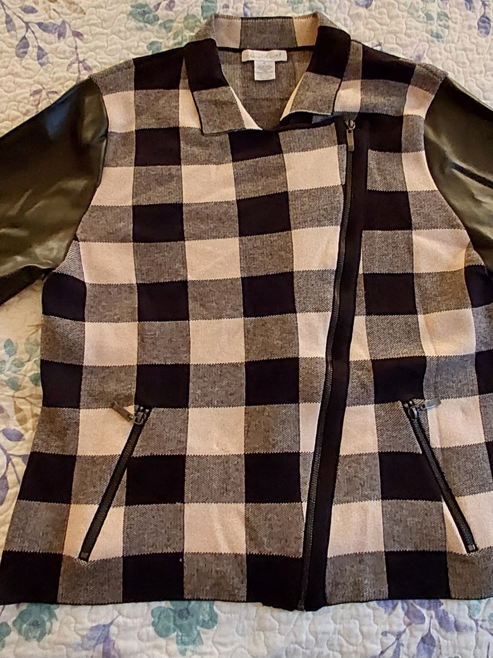 KEREN hart Black & Cream Plaid Asymmetrical Zip Jacket/Sweater
